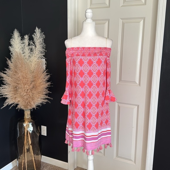 NWT CABANA LIFE Cora Geo Women's Off the Shoulder Dress size Medium - Picture 2 of 13